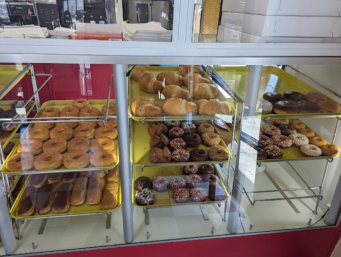 Olympic Donuts #15 storefront