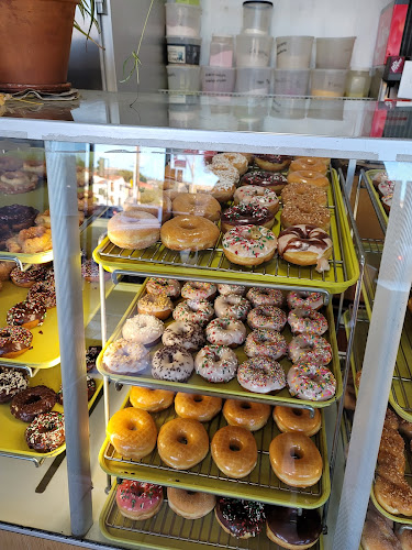 Kenny's Donuts storefront