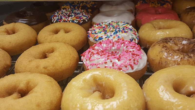 Happy Day Donuts storefront