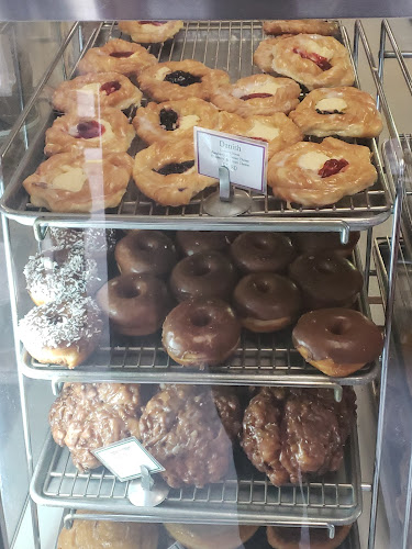 Don's Donuts Pizza & Deli storefront
