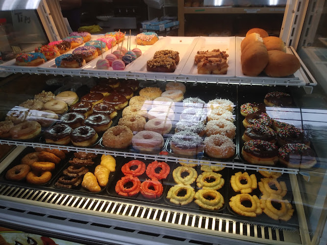 Sunny's Donuts storefront