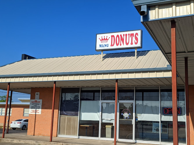 Wang Donuts storefront