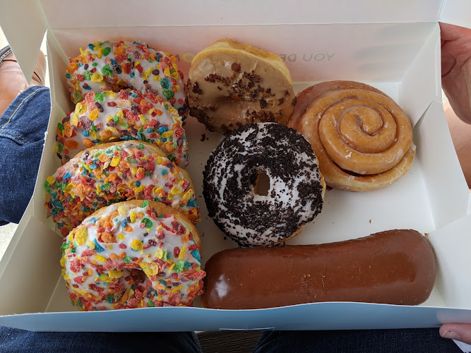 Donut Life storefront