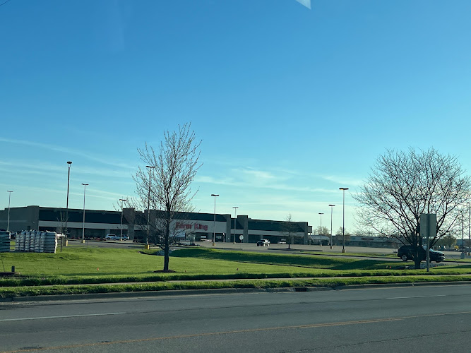 Hy-Vee Fast & Fresh storefront