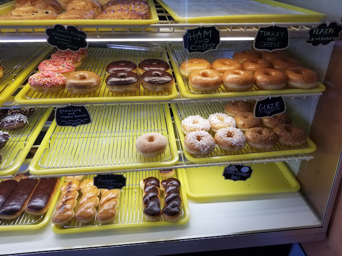 Sunny Donuts storefront