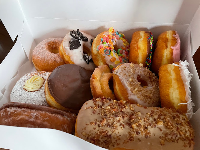 Oh My Donuts storefront