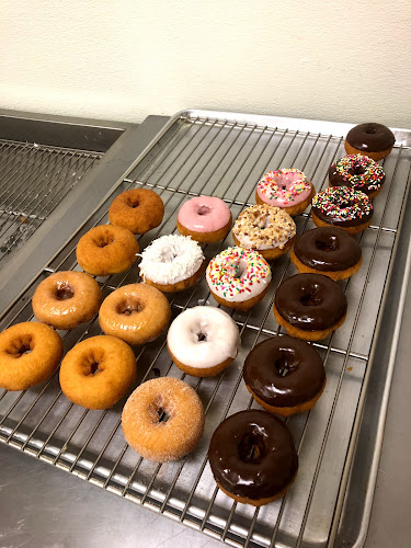 Snowflake Donuts storefront