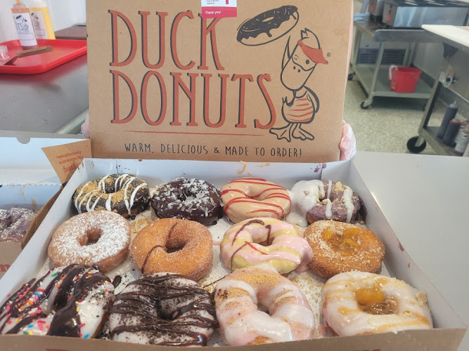 Duck Donuts storefront