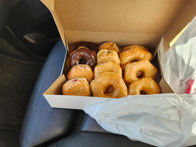 Shipley Do-Nuts storefront