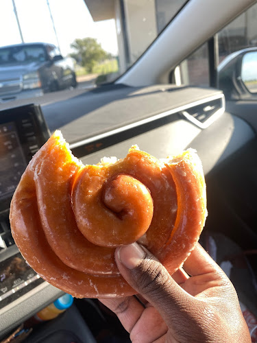 Milam Donut Shop storefront