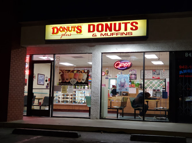 Donuts Plus storefront