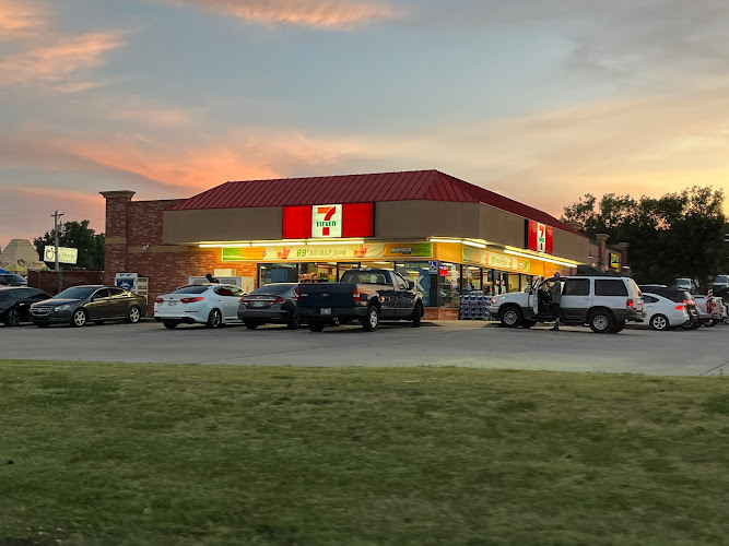 7-Eleven storefront