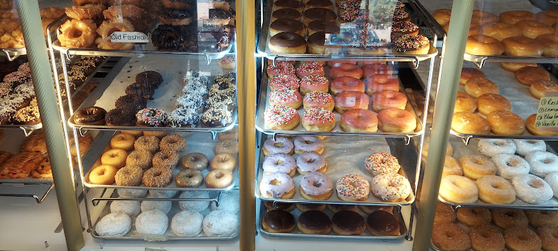 Bosa Donuts storefront