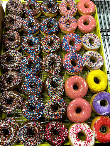 Delicious Donut storefront