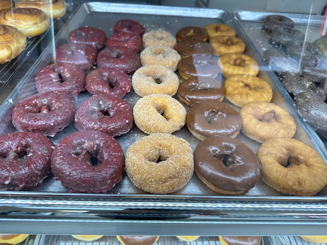 Lickin' Good Donuts storefront