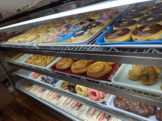 Master Donuts of St. Robert storefront