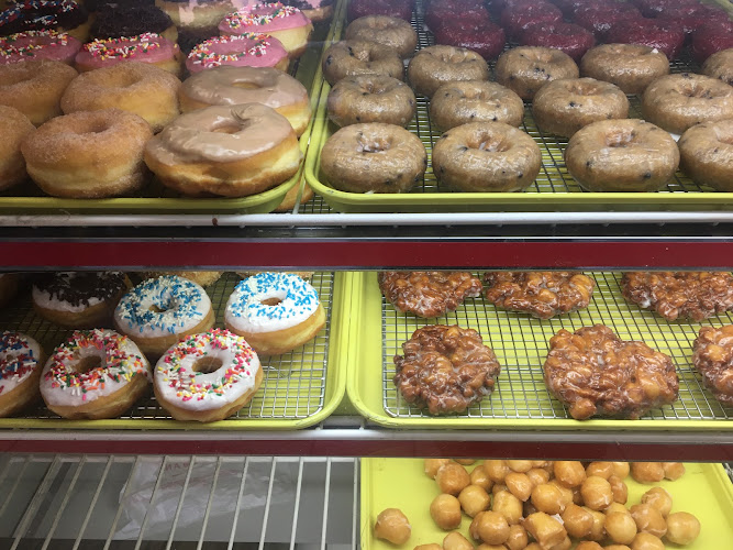 Friendly Donuts storefront