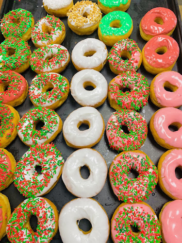 Snowflake Donuts Fair Oaks Ranch storefront