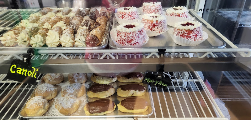 Friendly Bake Shop storefront