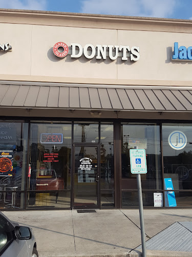 Glaze Donuts storefront