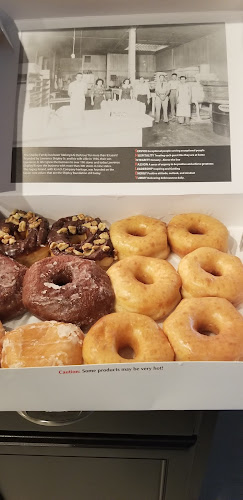 Shipley Do-Nuts storefront