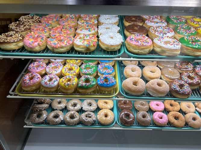 Happy Donut storefront