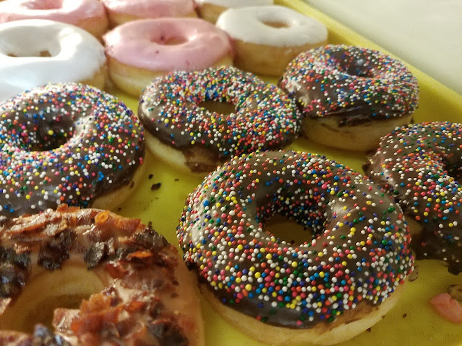 PETAL DONUTS storefront