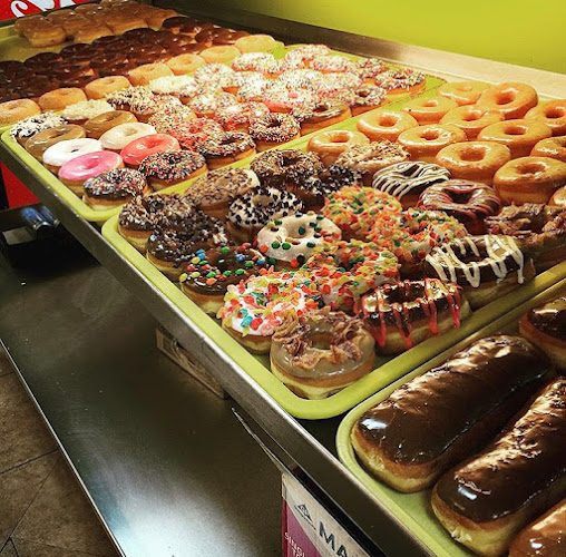 Donut Hole storefront