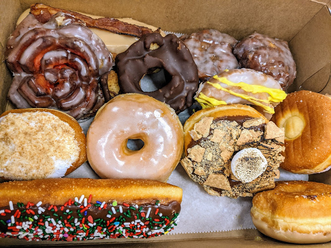 YoYo Donuts storefront