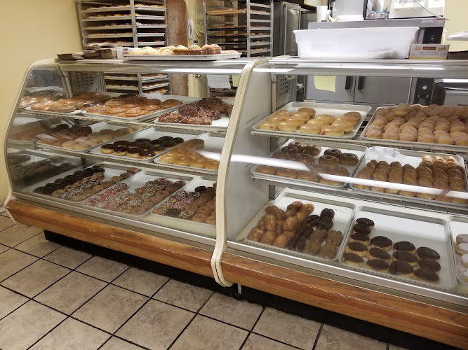 Mr Donut & More storefront