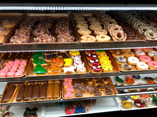 Berry Donut storefront