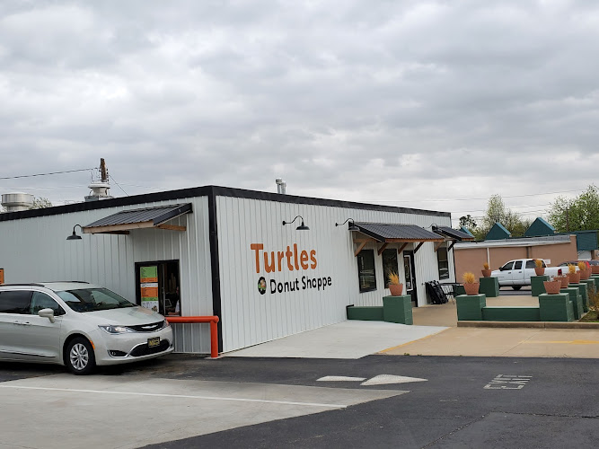 Turtle's Donut Shoppe storefront