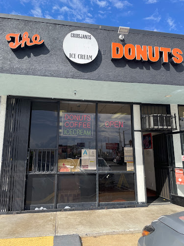 Johnny's Donuts storefront