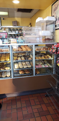Dinuba's Donuts storefront