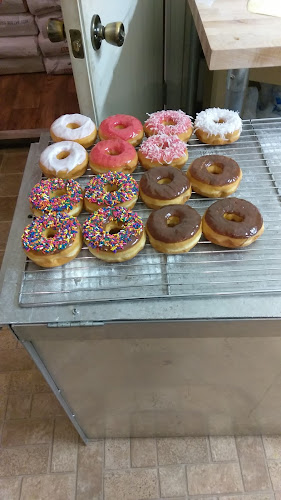 Chireno Donuts storefront