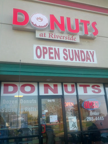 Paradise Donuts storefront