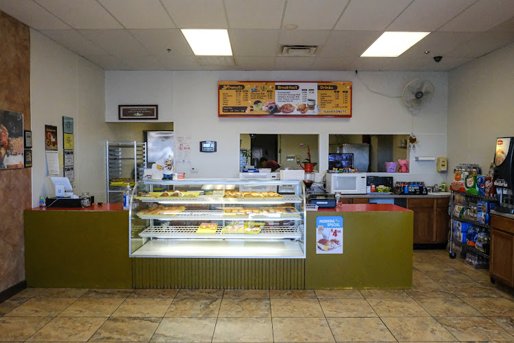 Good Donuts storefront