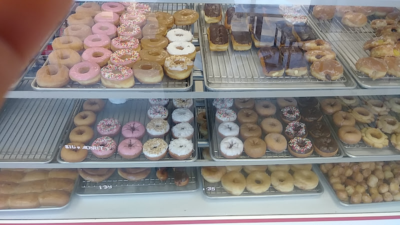 Best Donuts storefront