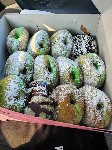 Ono's Malasadas storefront