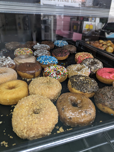 Carson Donut storefront