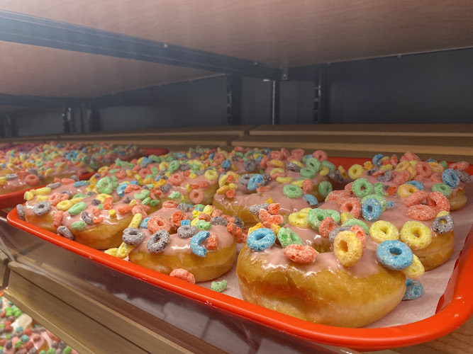Randy's Donut shop storefront