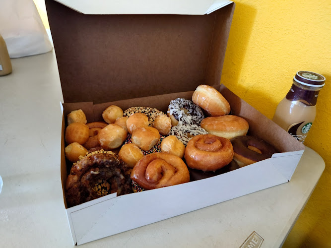 Good Donuts storefront