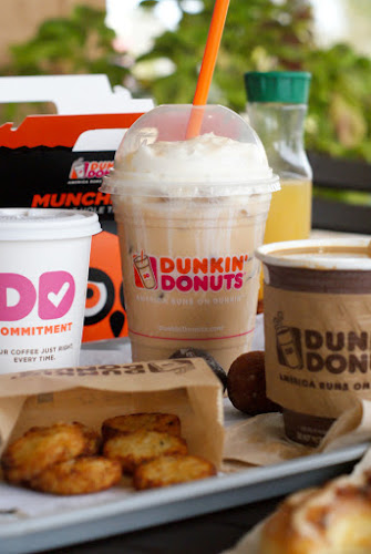 Dunkin' storefront