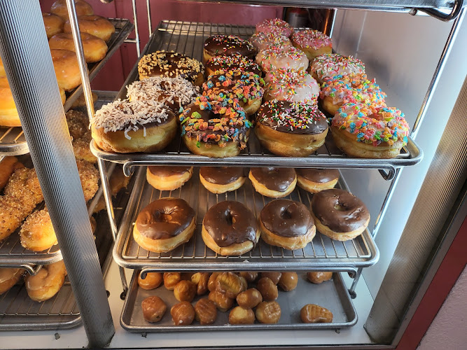 USA Donuts & Croissants storefront