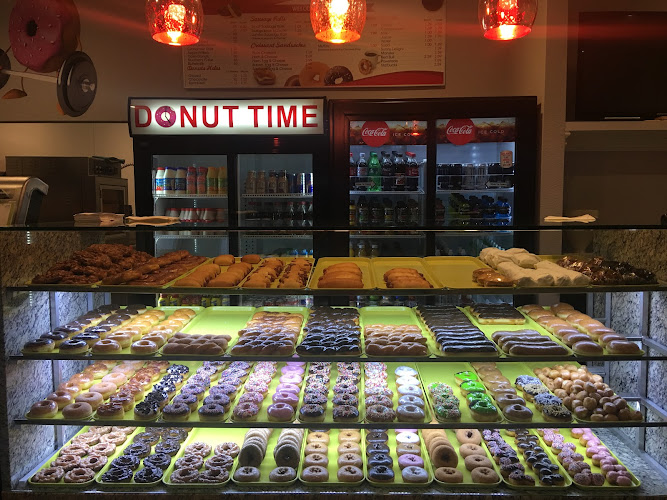 Donut Time storefront