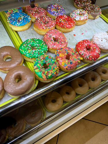 Master Donuts storefront