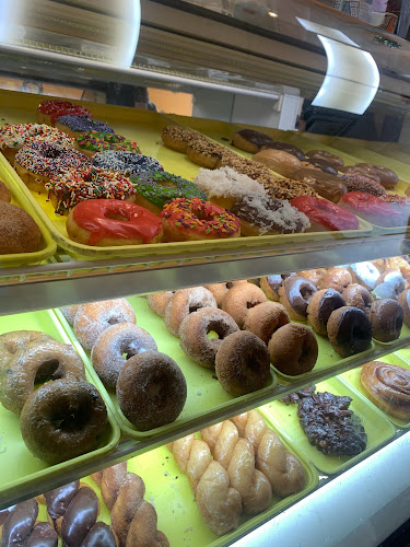 Southern Maid Donut Shop storefront