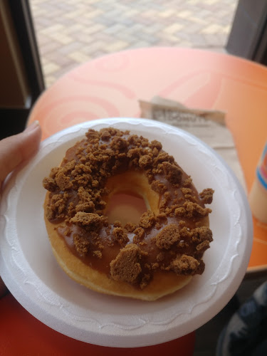 Dunkin' storefront