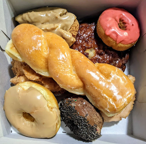 Rosedale Donuts storefront