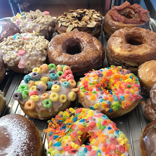 New's Donuts, Coffee & Breakfast storefront